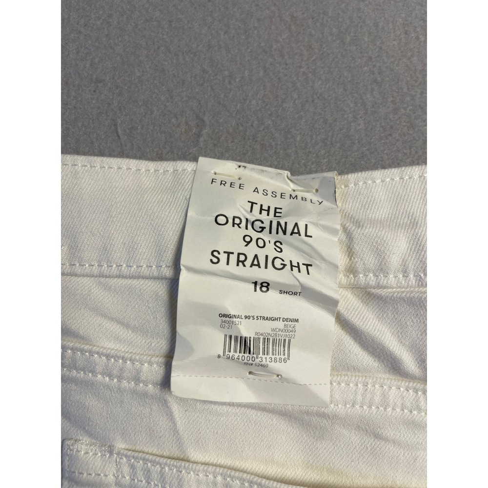 Free Assembly Original 90's Straight Denim White 18 Short W37 Womens - Picture 3 of 9